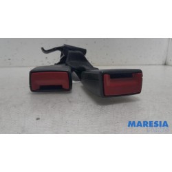 Alfa Romeo - 159 - Rear seatbelt buckle, centre