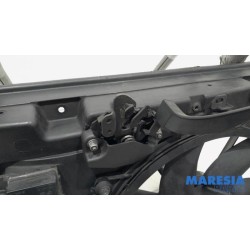 Citroen - C4 - Front panel