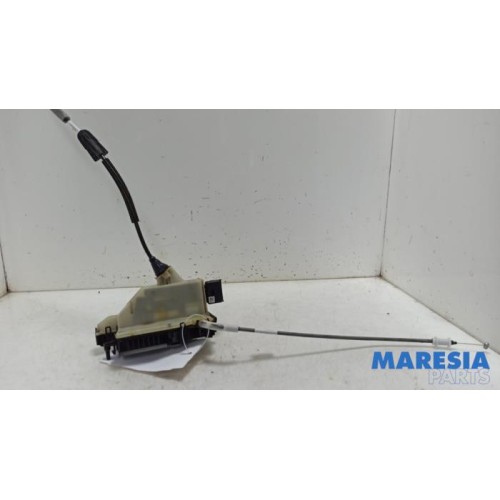 Citroen - C4 - Front door lock mechanism 4-door, right