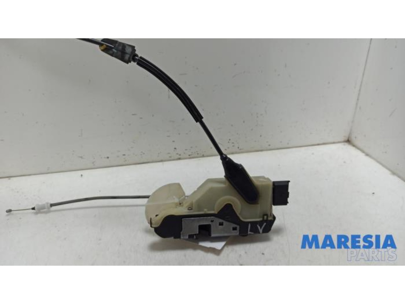 Citroen - C4 - Door lock mechanism 4-door, front left