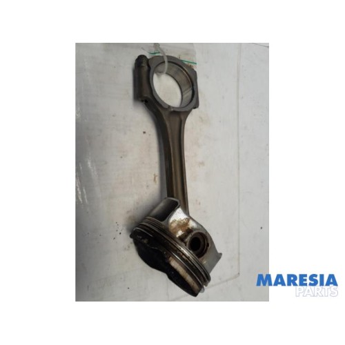 Peugeot - 208 - Connecting rod