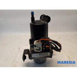 Citroen - C4 - Power steering pump