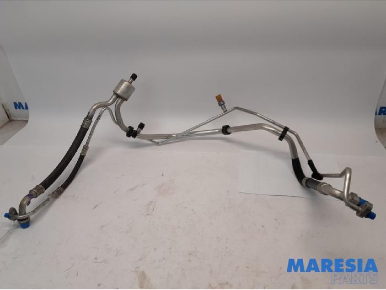 Citroen - C4 - Air conditioning line