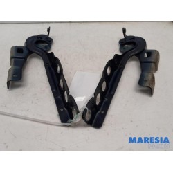 Citroen - C4 - Bonnet Hinge