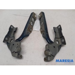 Citroen - C4 - Bonnet Hinge