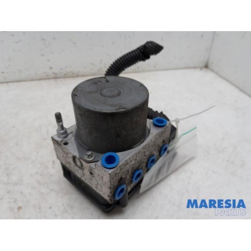 Peugeot - 107 - ABS pump