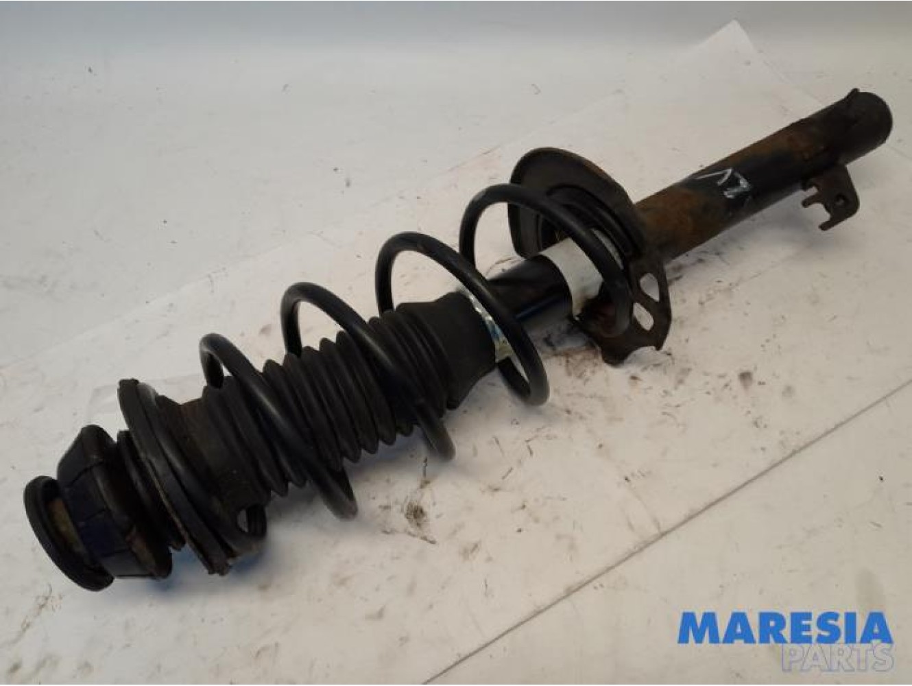 Peugeot - 107 - Front shock absorber rod, left