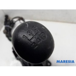 Peugeot - 107 - Gear stick