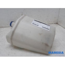 Peugeot - 107 - Front windscreen washer reservoir