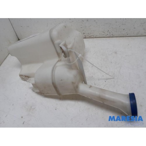 Peugeot - 107 - Front windscreen washer reservoir