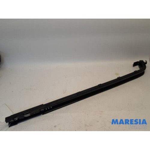 Peugeot - Expert - Rail porte coulissante droite