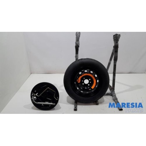 Fiat - 500 - Krikset + reservewiel