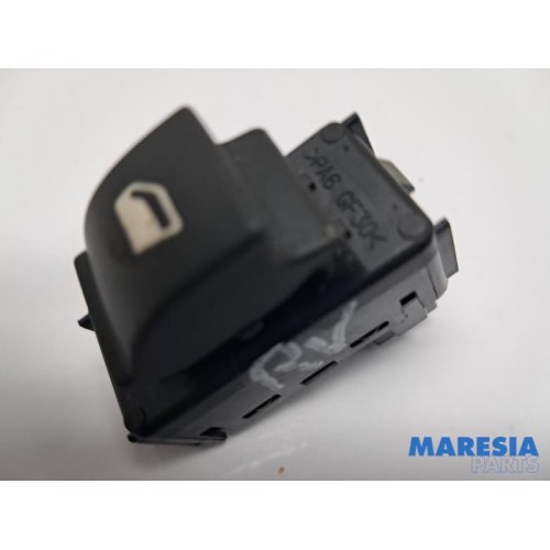 Citroen - C4 - Electric window switch