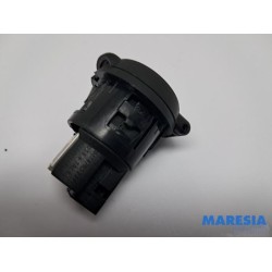Citroen - C4 - AUX / USB connection