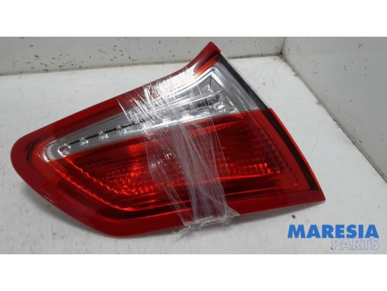 Citroen - C4 - Taillight, left
