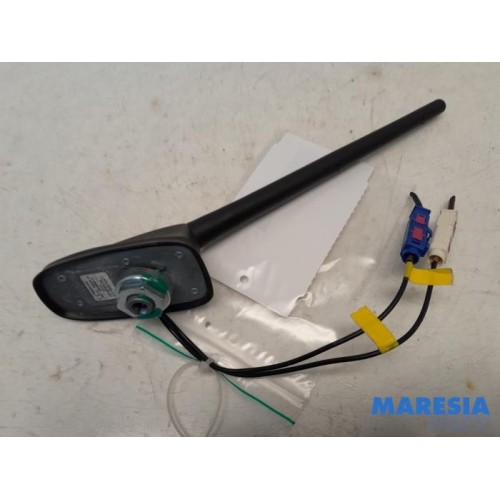 Peugeot - Expert - Antenna