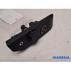 Peugeot - Expert - 12 volt connection
