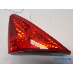 Peugeot - 3008 - Taillight, right