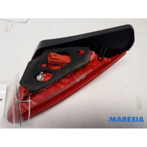 Peugeot - 3008 - Taillight, right