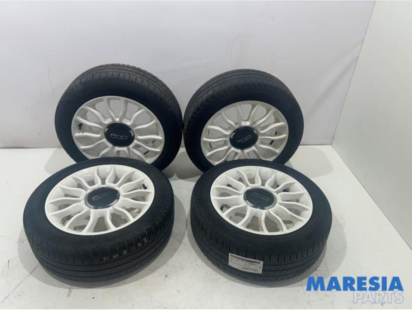 Fiat - 500 - Sportvelgenset + banden