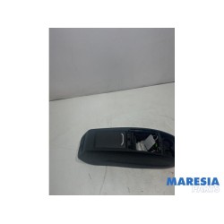 Citroen - C4 Grand Picasso - Middle console
