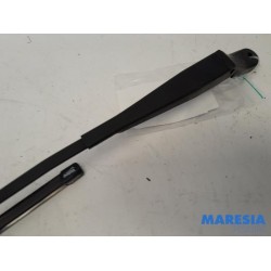 Peugeot - 3008 - Front wiper arm