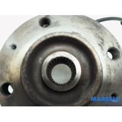 Peugeot - 3008 - Knuckle, front right