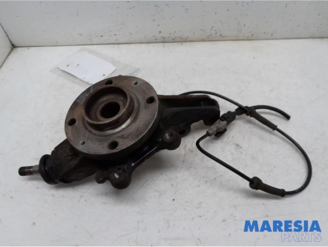 Peugeot - 3008 - Knuckle, front right