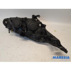 Peugeot - 208 - Koplamp links
