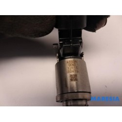 Renault - Clio - Injector (petrol injection)