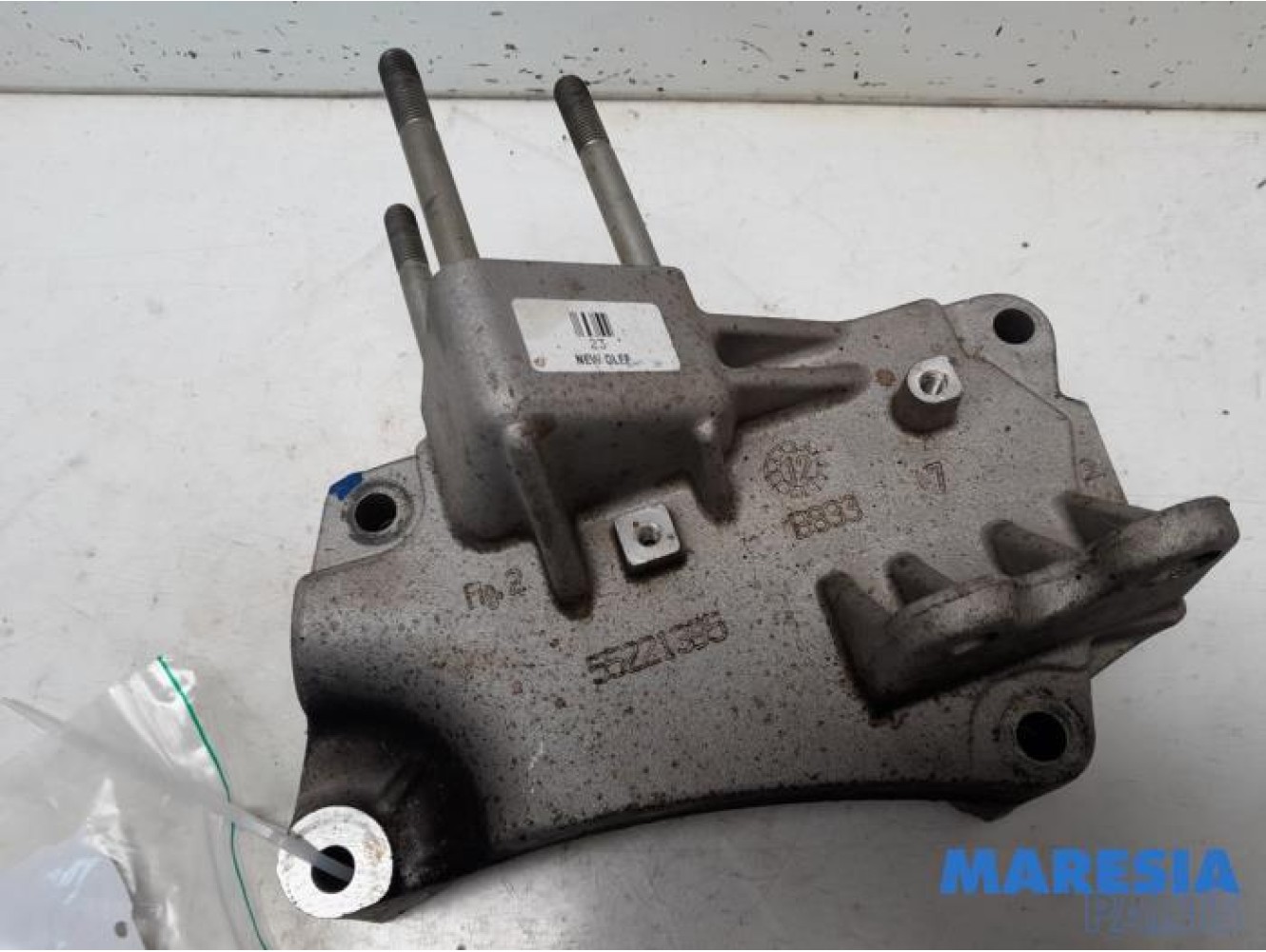 Fiat - Doblo - Engine mount