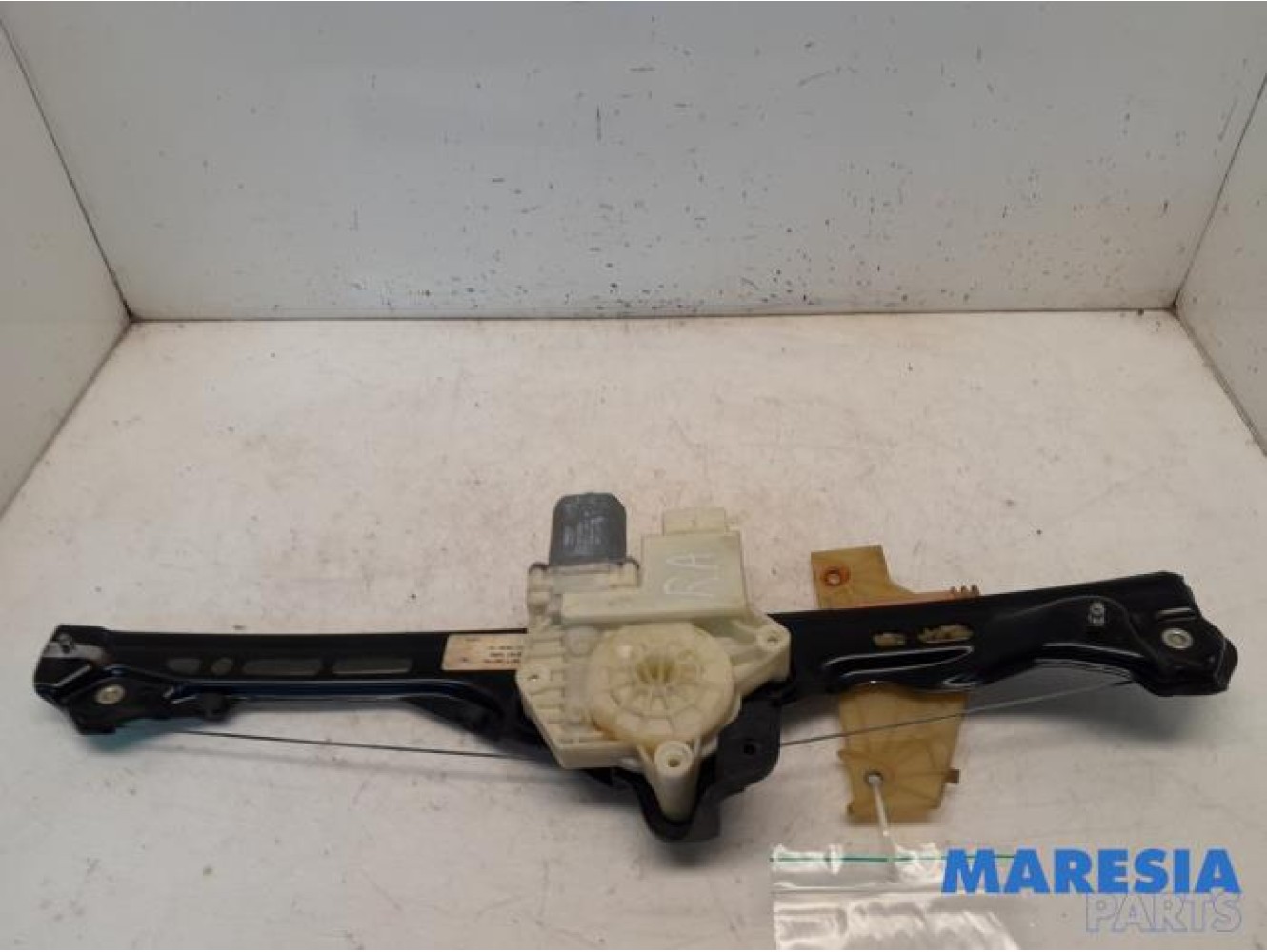 Citroen - C4 Grand Picasso - Rear door window mechanism 4-door, right