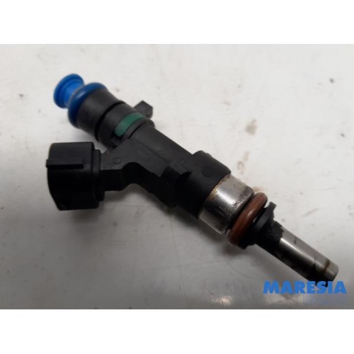Renault - Clio - Injector (petrol injection)