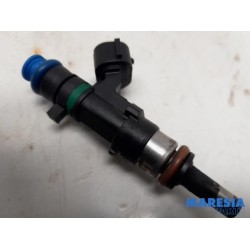 Renault - Clio - Injector (petrol injection)