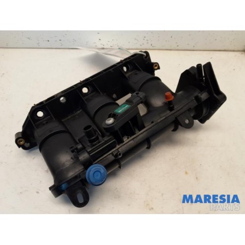 Renault - Clio - Intake manifold