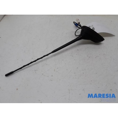 Citroen - C4 Grand Picasso - Antenne