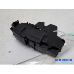 Citroen - C4 Grand Picasso - Tailgate lock mechanism