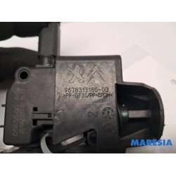 Citroen - C4 Grand Picasso - Tank flap lock motor