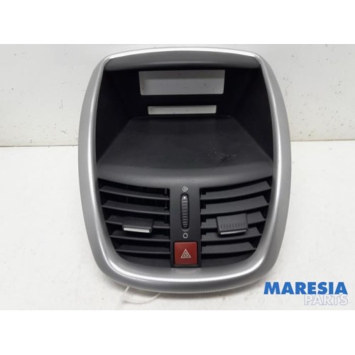 Peugeot - 207 - Dashboard deel