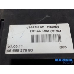 Peugeot - 3008 - Fuse box