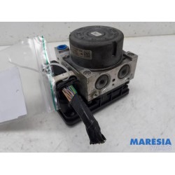 Peugeot - 208 - ABS pump