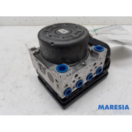 Peugeot - 208 - ABS pump