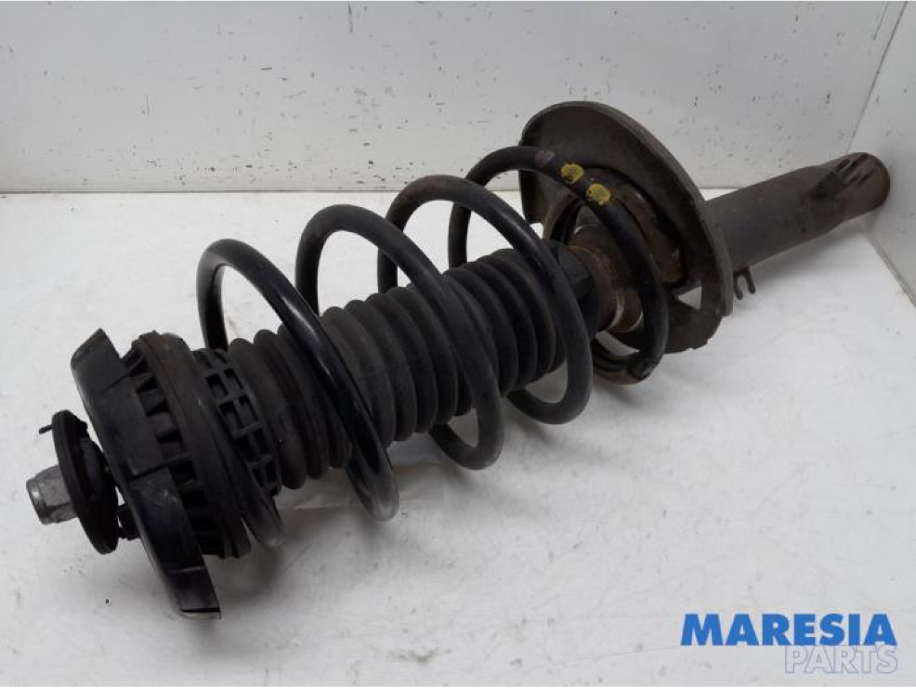 Peugeot - 208 - Front shock absorber rod, right