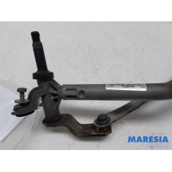 Peugeot - 208 - Wiper mechanism