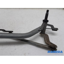 Peugeot - 208 - Wiper mechanism