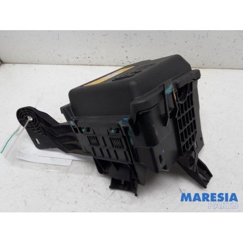 Peugeot - 208 - Fuse box