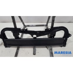 Peugeot - 3008 - Sliding headliner mechanism