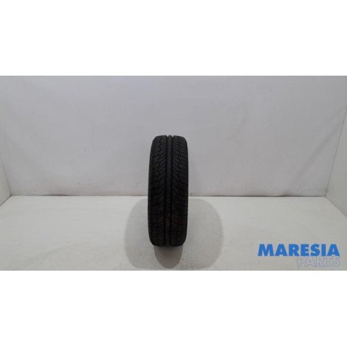 Renault - Megane - Tyre