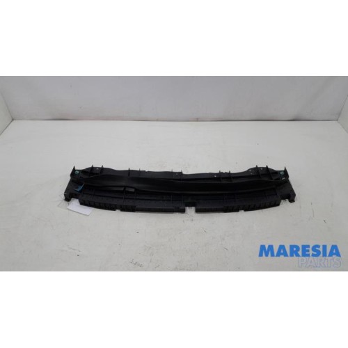 Peugeot - 107 - Front bumper frame