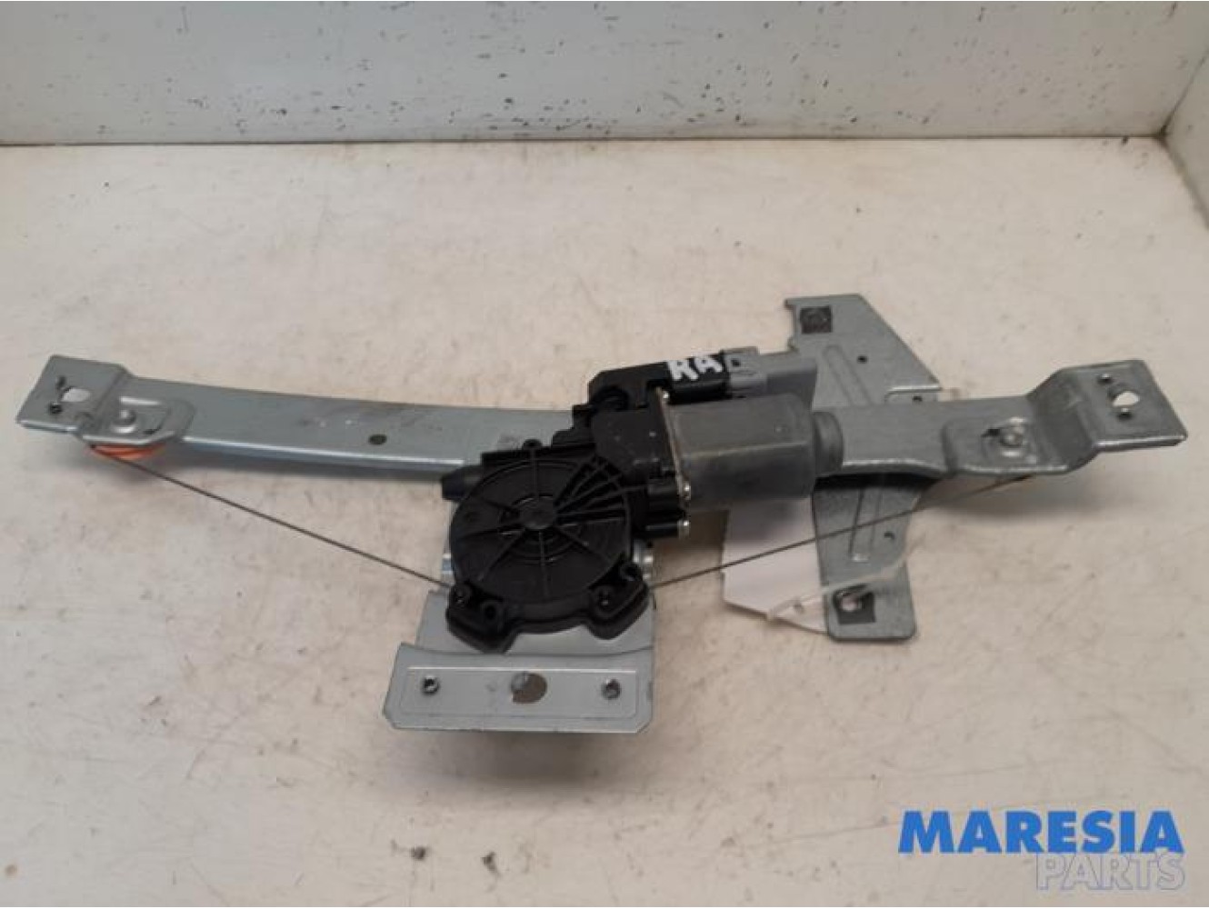 Peugeot - 207 - Rear door window mechanism 4-door, right